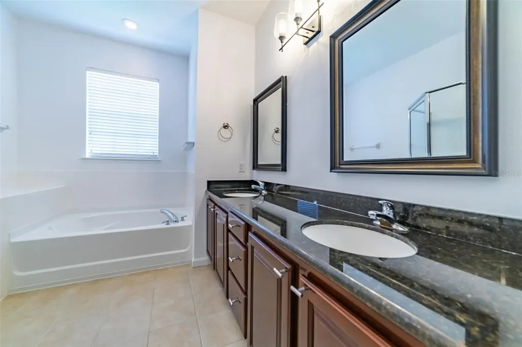 528 Jasmine Way Clearwater FL 33756