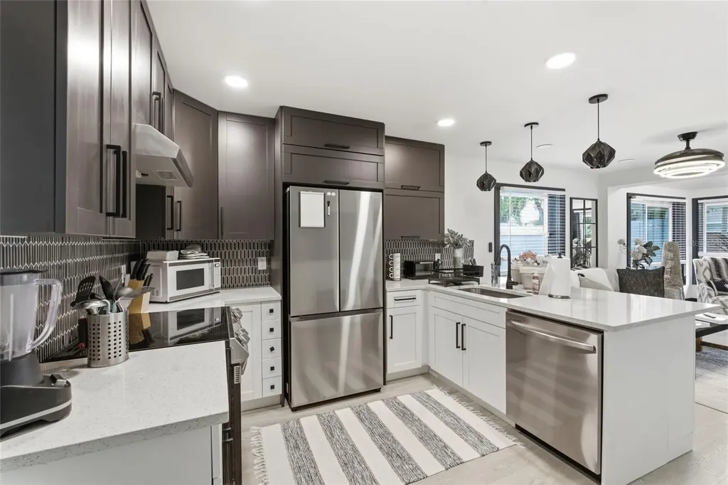 2111 42nd Street S St Petersburg FL 33711