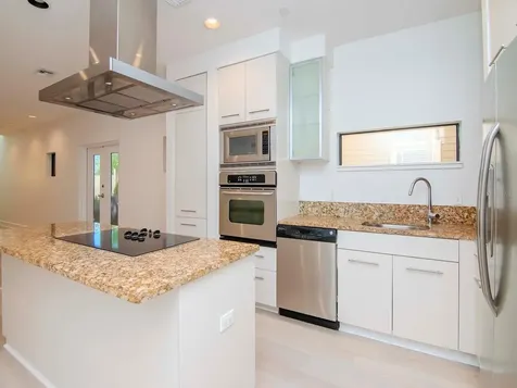 213 S Moody Avenue Tampa FL 33609