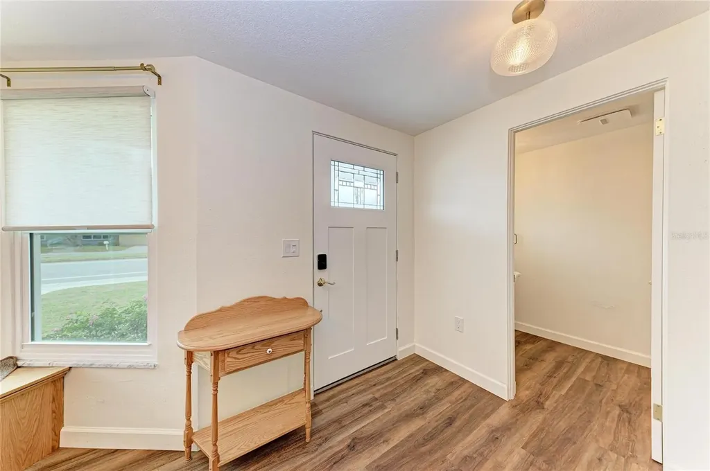 2317 S Tuttle Avenue Sarasota FL 34239