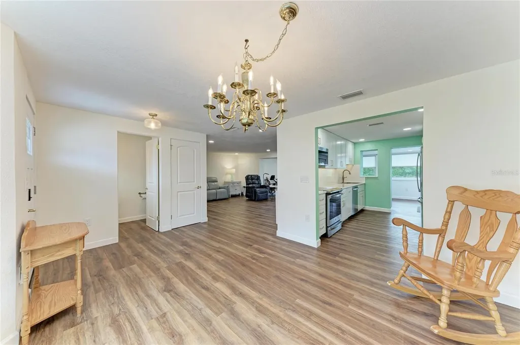 2317 S Tuttle Avenue Sarasota FL 34239