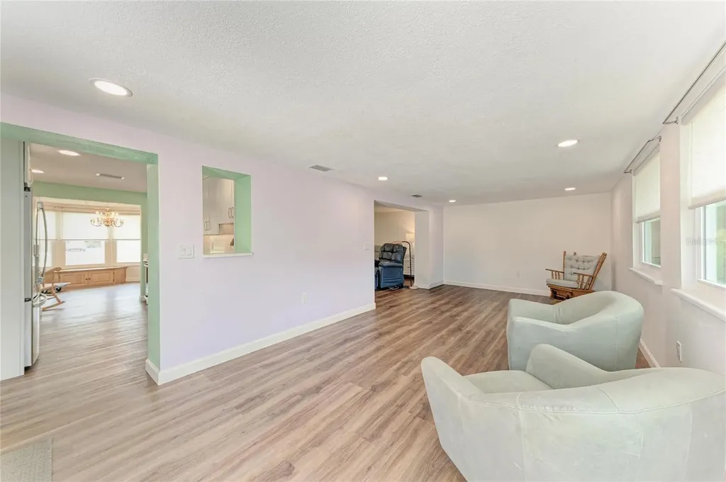 2317 S Tuttle Avenue Sarasota FL 34239