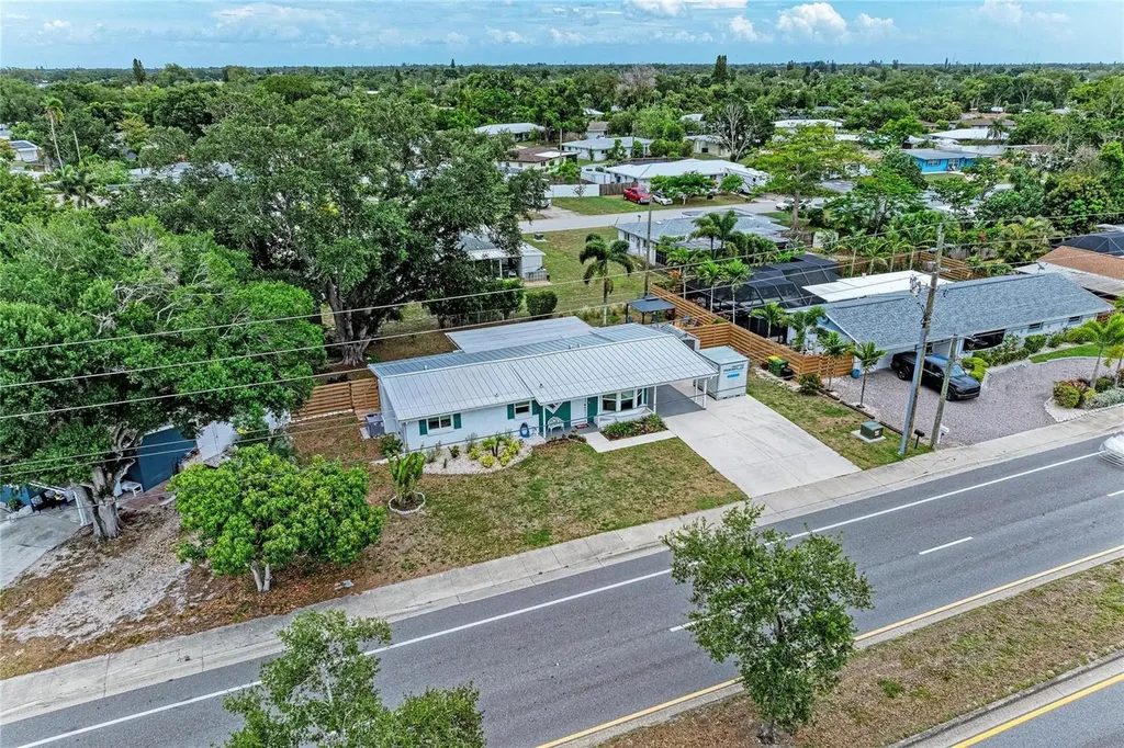 2317 S Tuttle Avenue Sarasota FL 34239