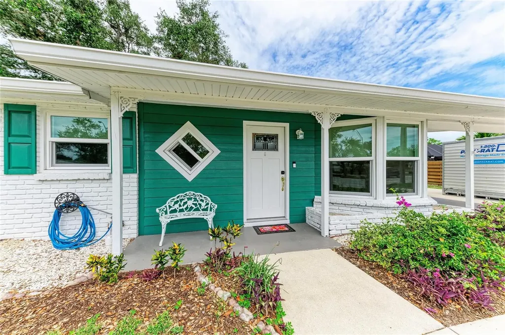 2317 S Tuttle Avenue Sarasota FL 34239