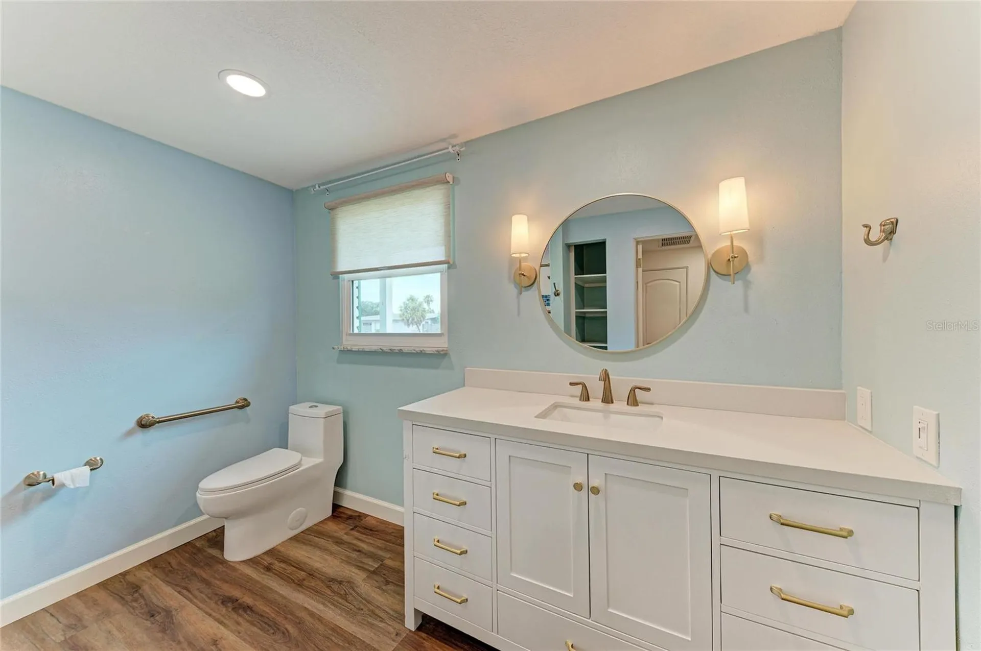 2317 S Tuttle Avenue Sarasota FL 34239