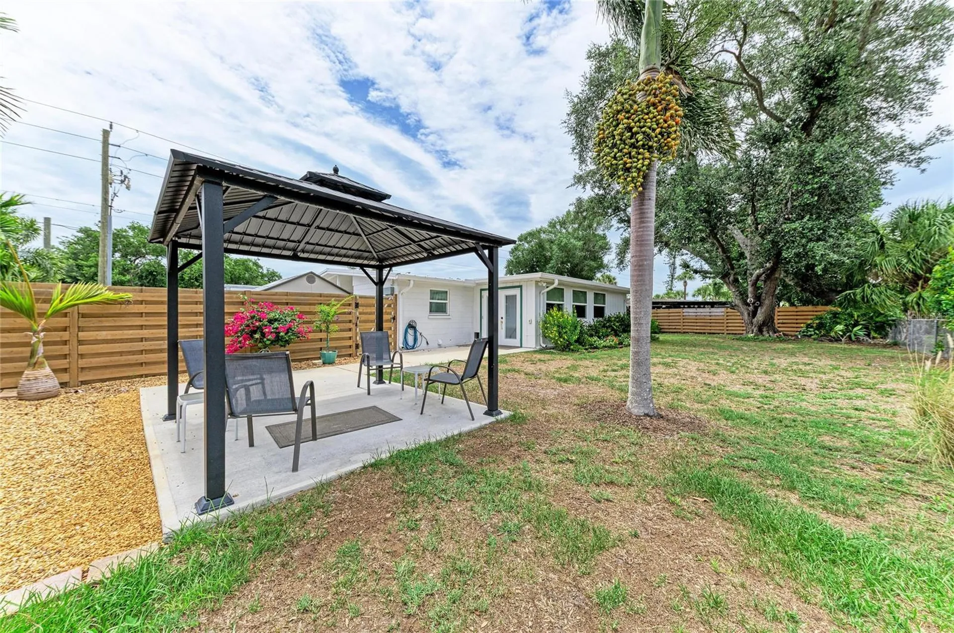 2317 S Tuttle Avenue Sarasota FL 34239
