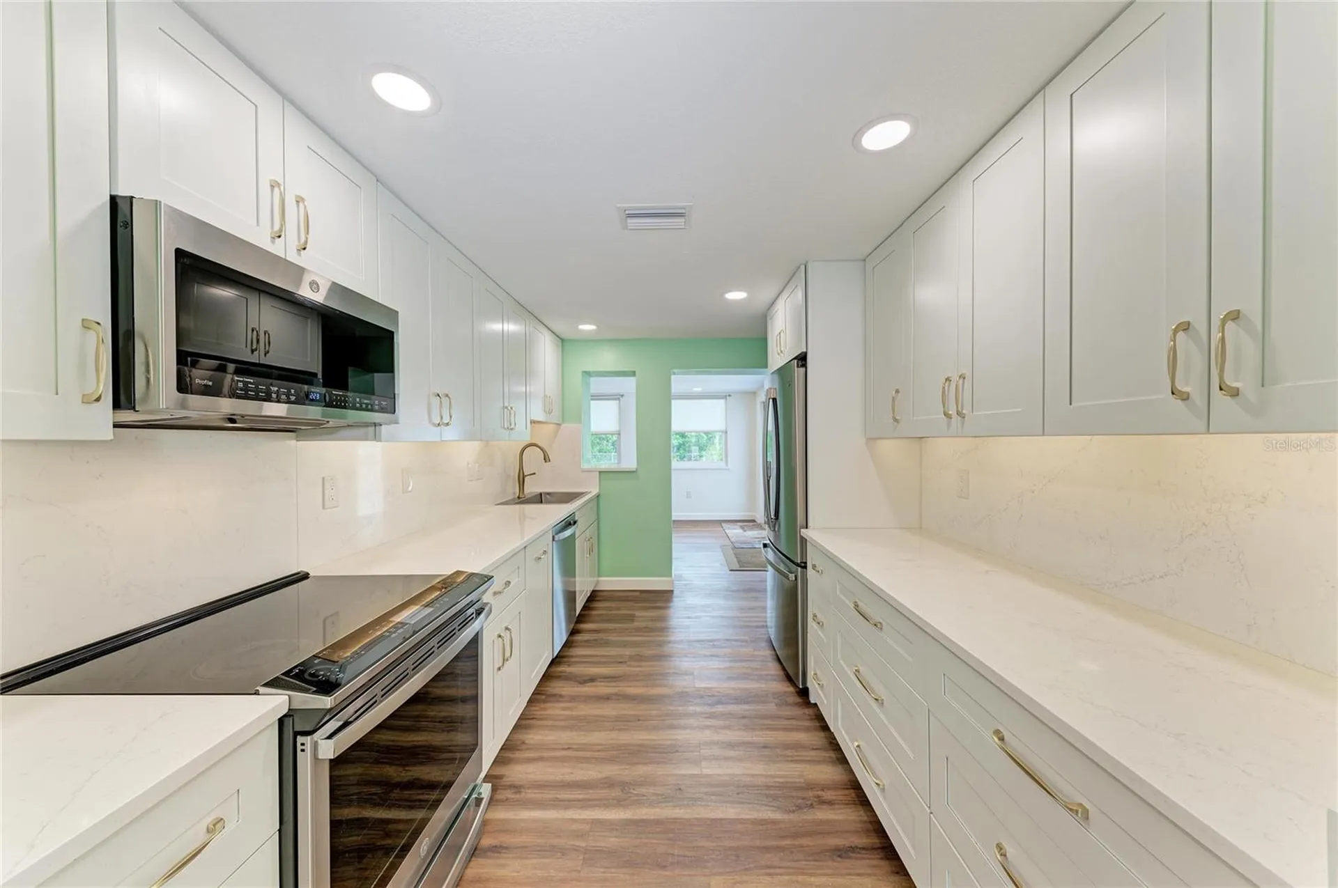 2317 S Tuttle Avenue Sarasota FL 34239