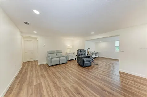 2317 S Tuttle Avenue Sarasota FL 34239