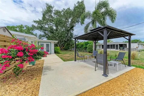 2317 S Tuttle Avenue Sarasota FL 34239
