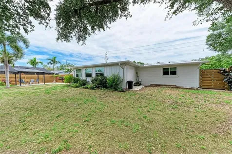 2317 S Tuttle Avenue Sarasota FL 34239