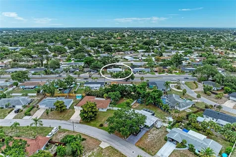 2317 S Tuttle Avenue Sarasota FL 34239