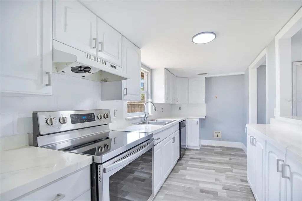 334 Mandrake Street Orlando FL 32811
