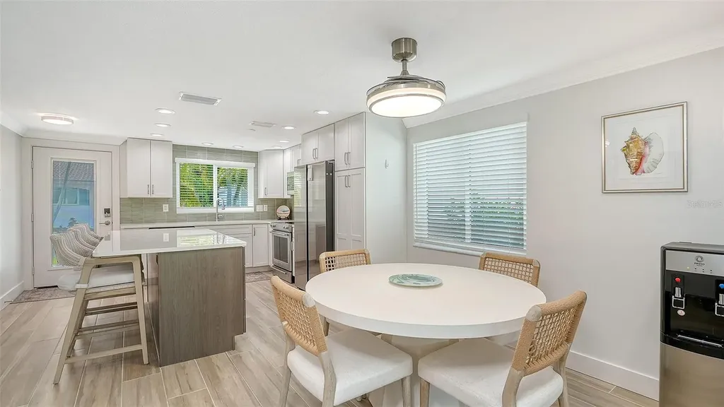 703 Spanish Drive S Longboat Key FL 34228