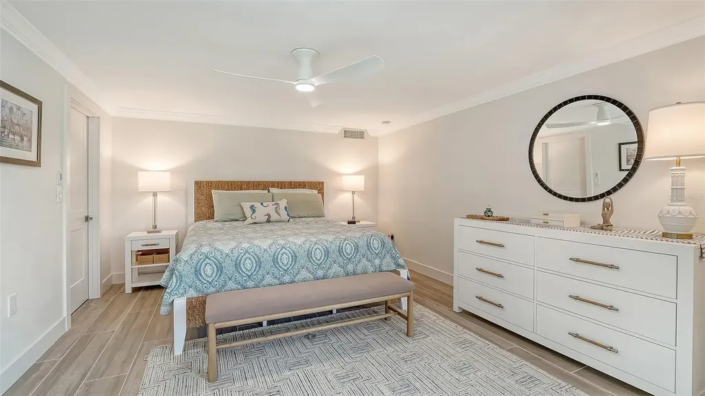 703 Spanish Drive S Longboat Key FL 34228