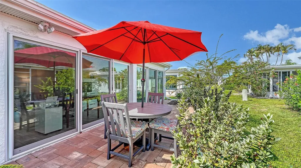703 Spanish Drive S Longboat Key FL 34228