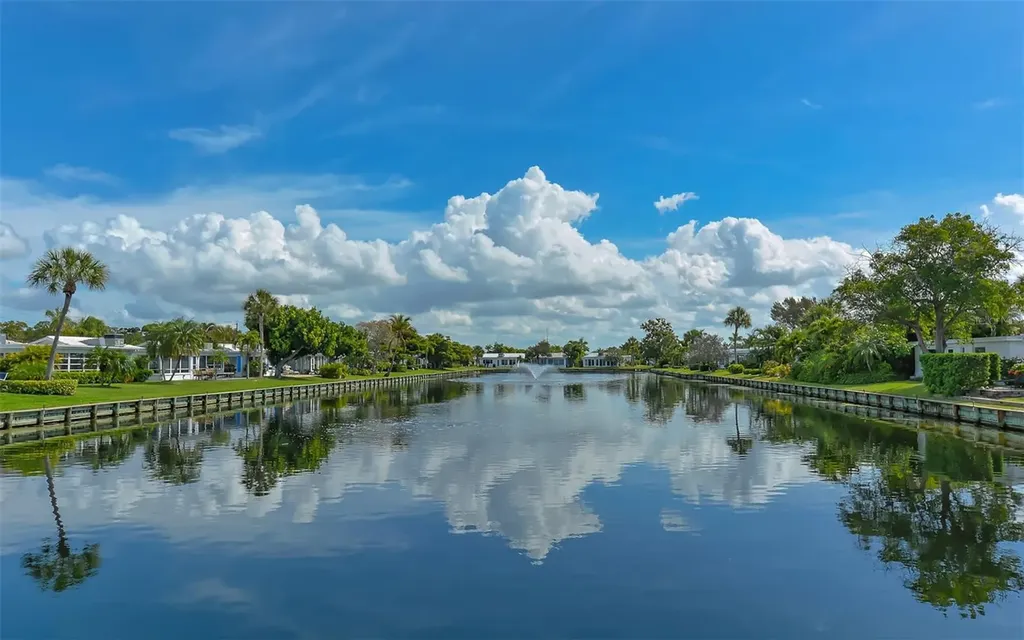 703 Spanish Drive S Longboat Key FL 34228