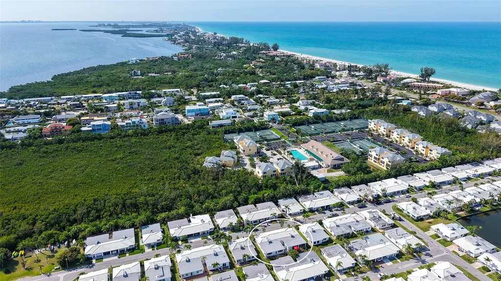 703 Spanish Drive S Longboat Key FL 34228