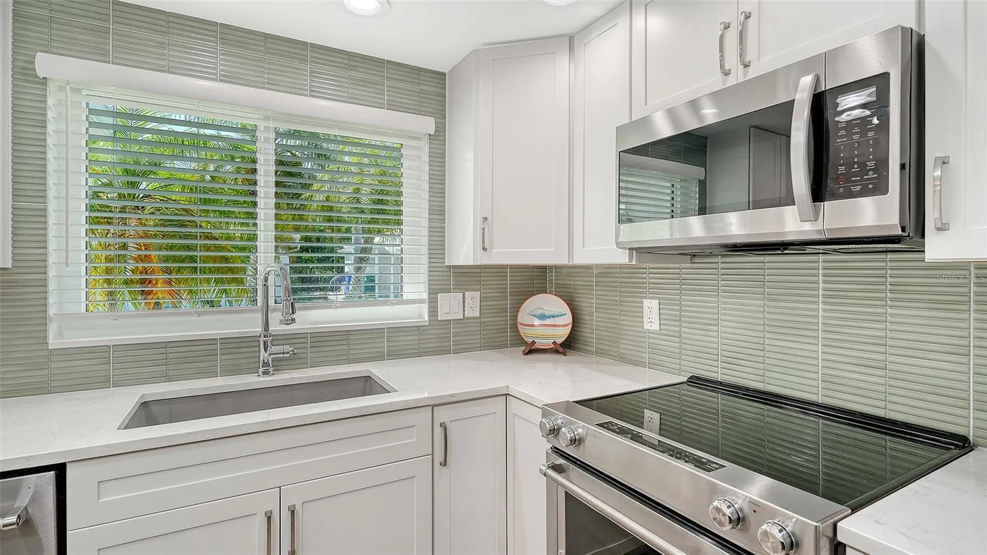 703 Spanish Drive S Longboat Key FL 34228