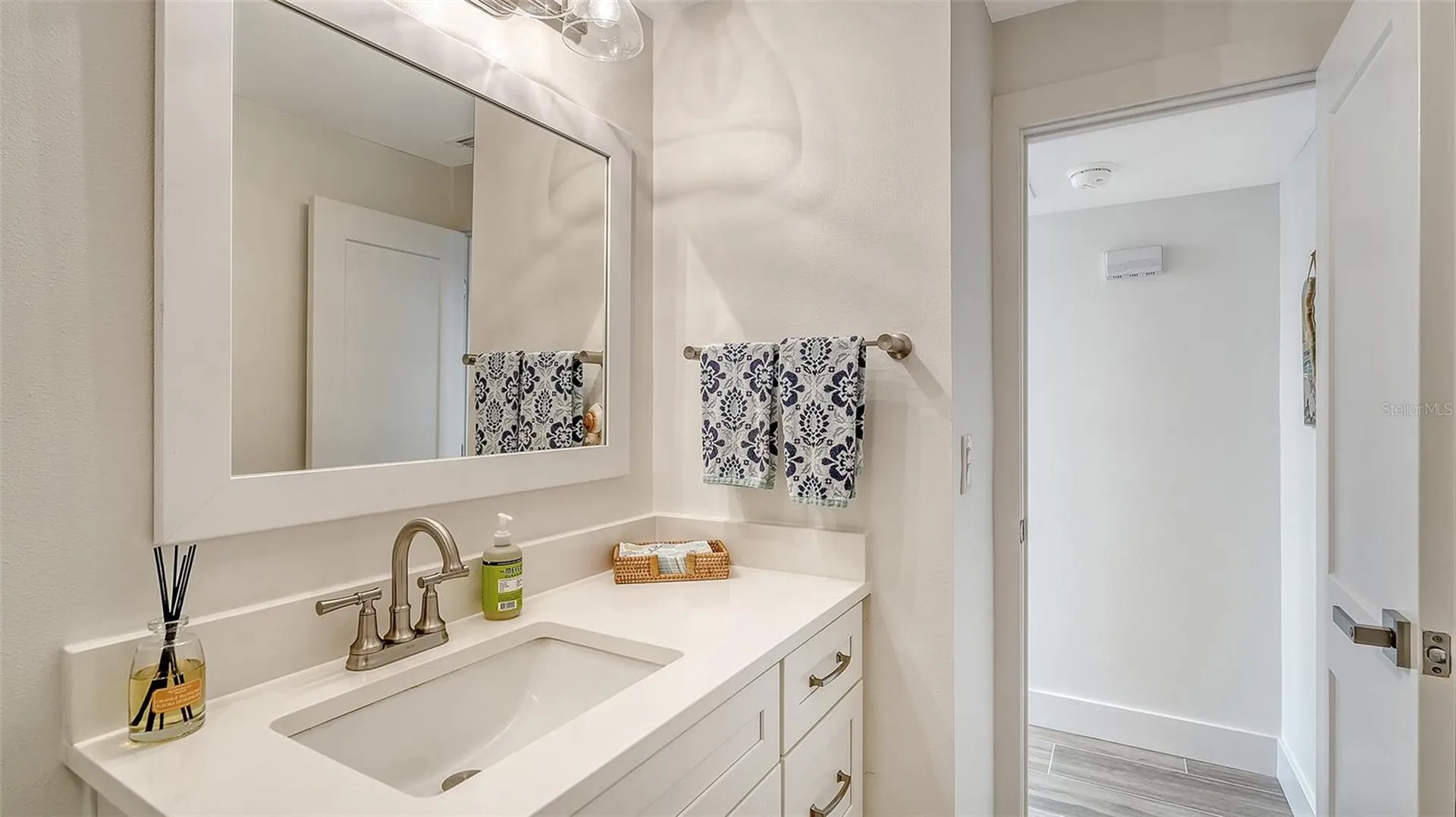 703 Spanish Drive S Longboat Key FL 34228