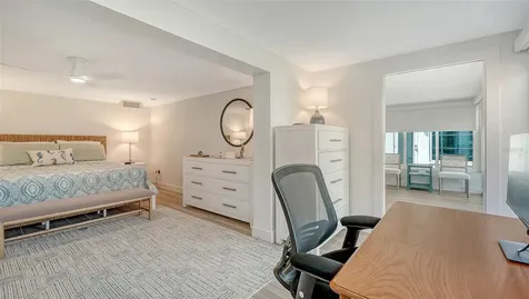 703 Spanish Drive S Longboat Key FL 34228