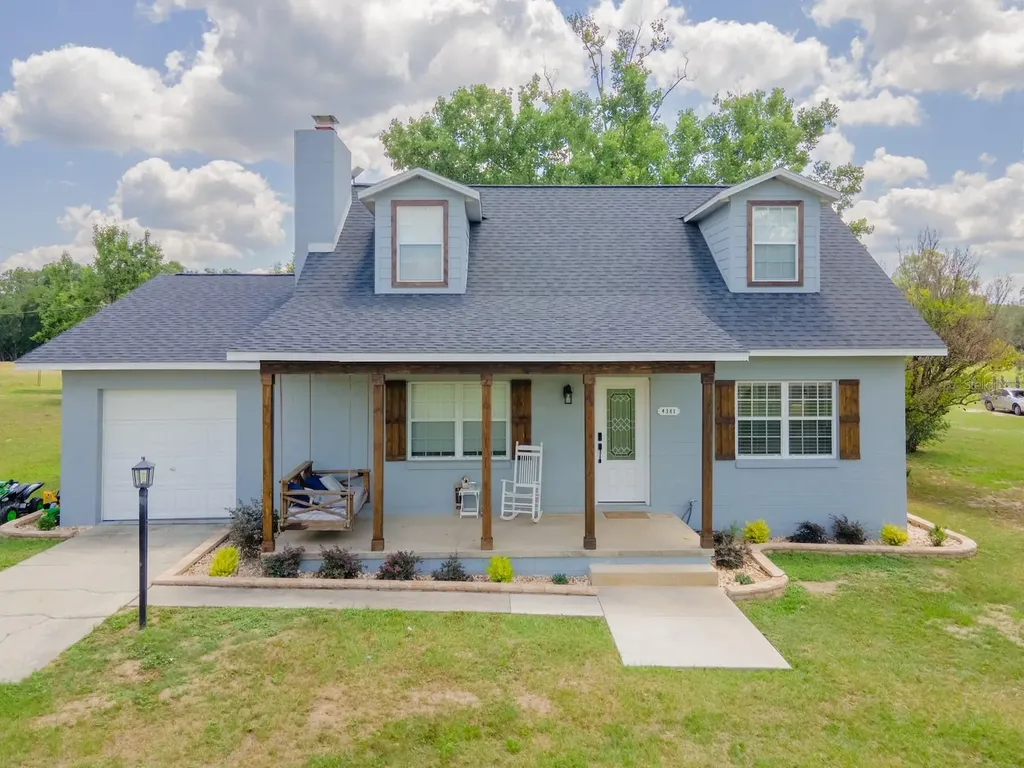 4381 NE 105th Place Anthony FL 32617