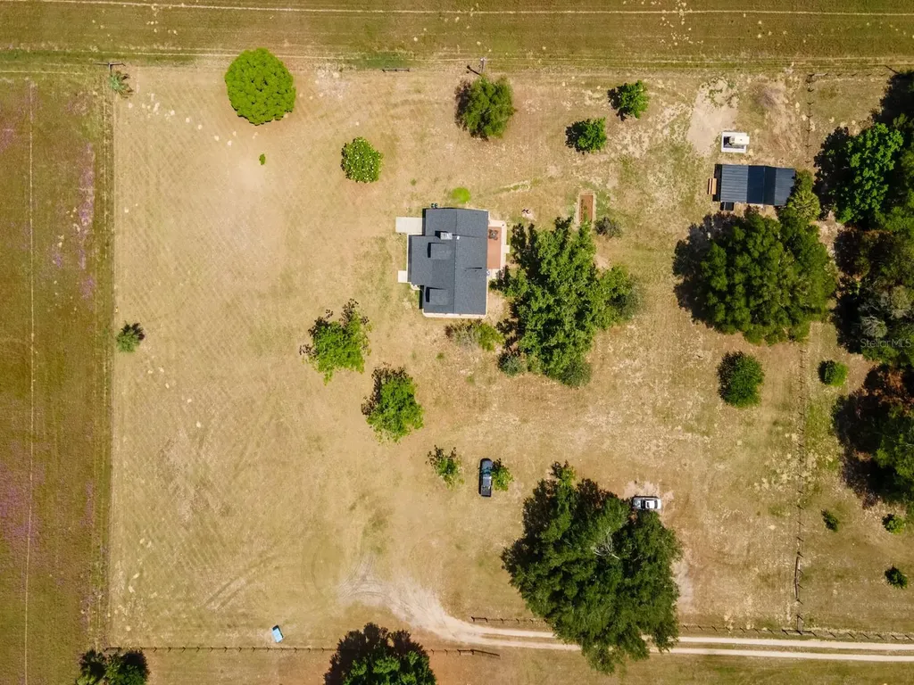 4381 NE 105th Place Anthony FL 32617
