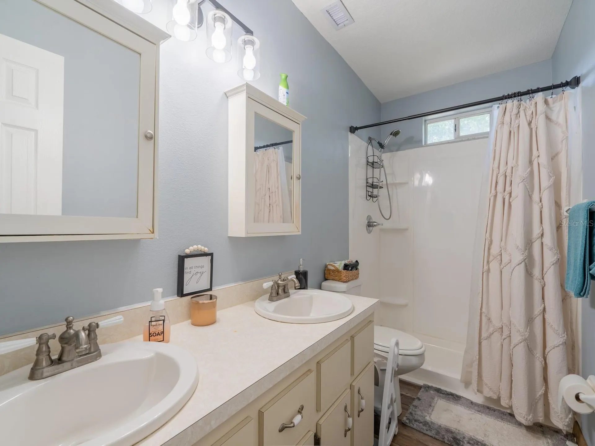 4381 NE 105th Place Anthony FL 32617
