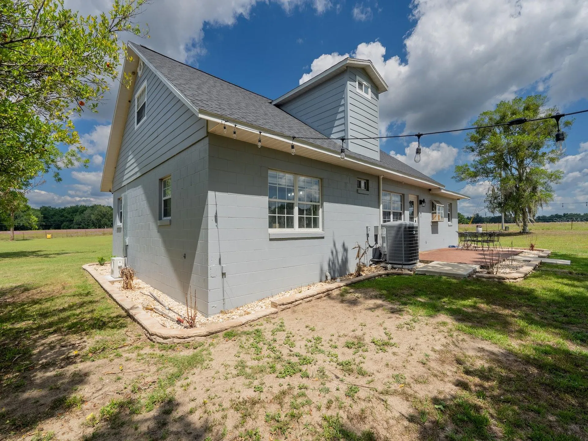4381 NE 105th Place Anthony FL 32617