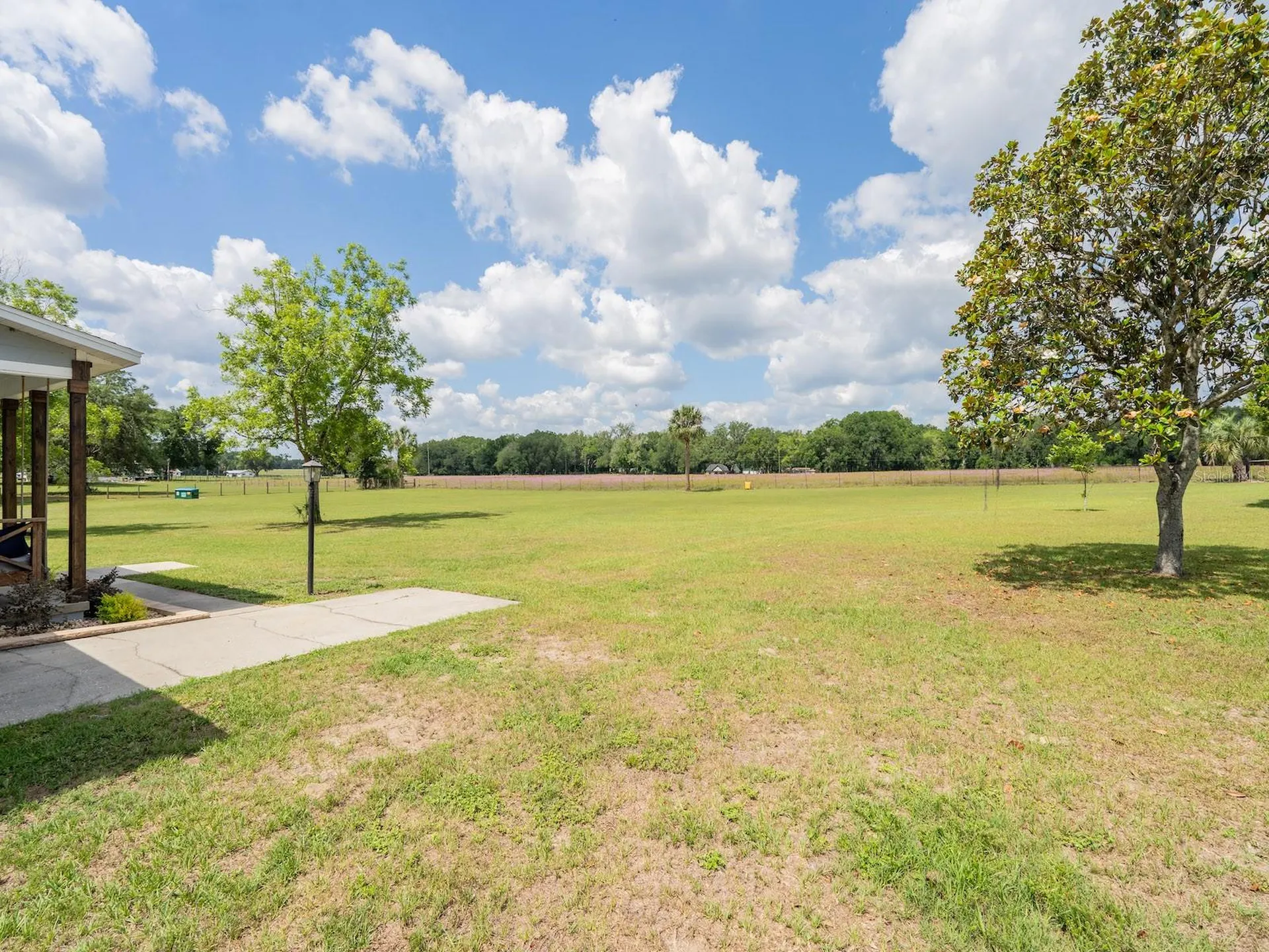 4381 NE 105th Place Anthony FL 32617