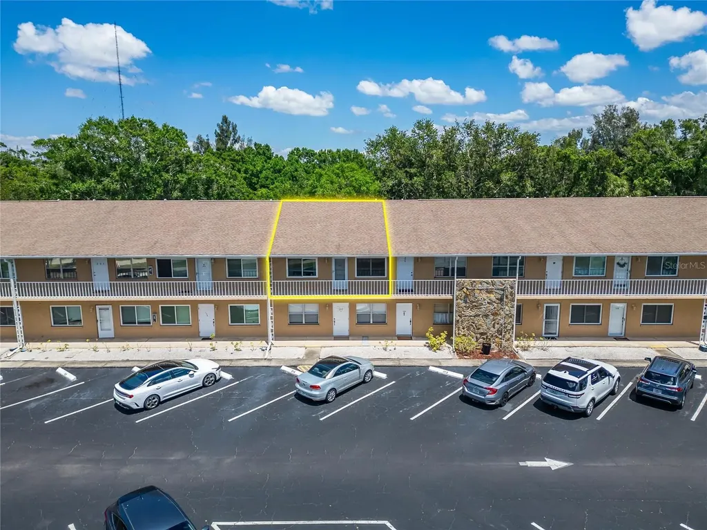 8039 Garden Drive Seminole FL 33777