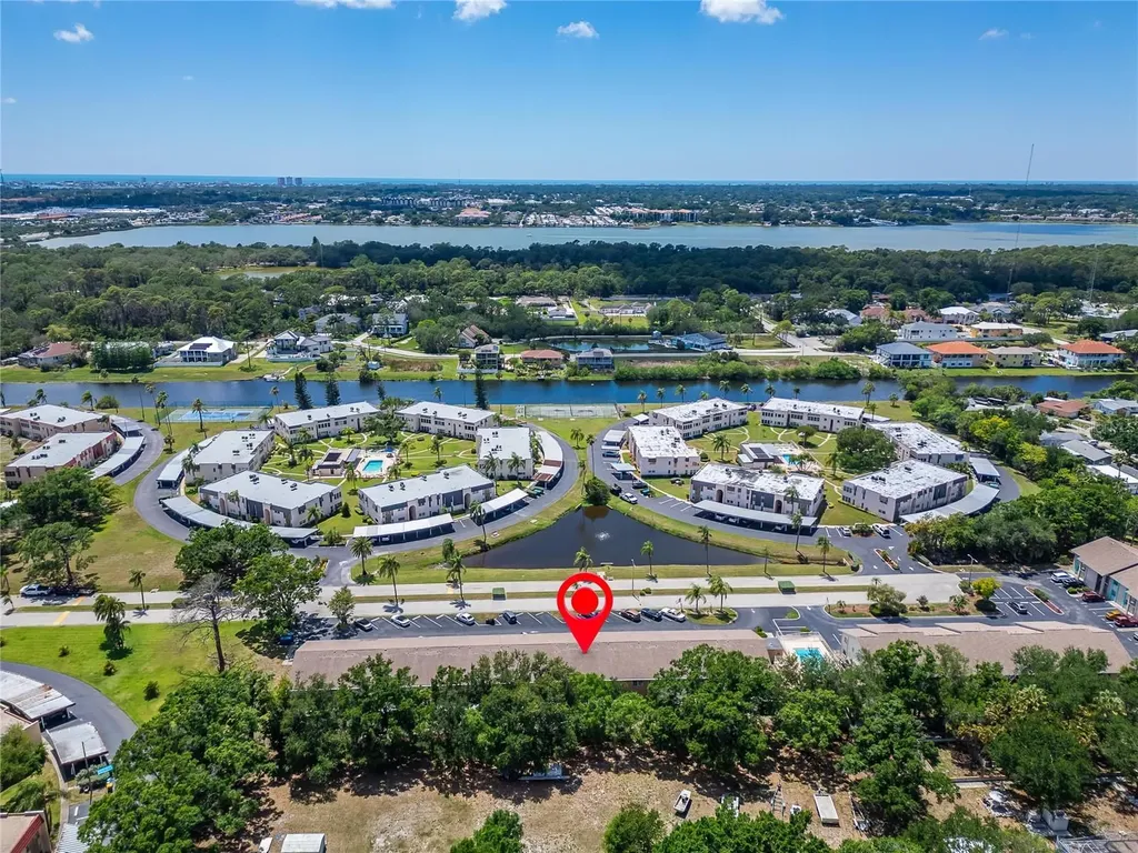 8039 Garden Drive Seminole FL 33777