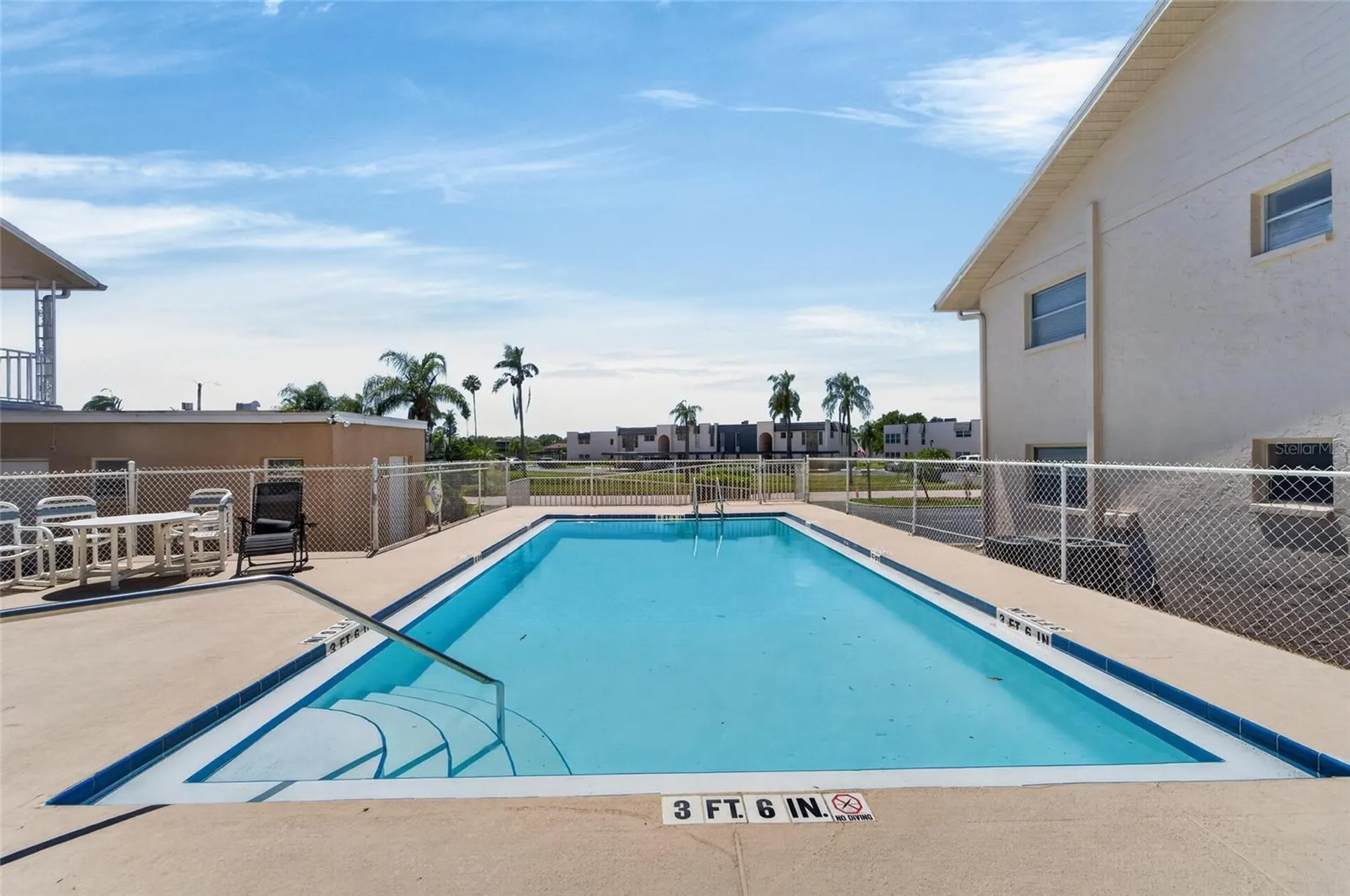 8039 Garden Drive Seminole FL 33777