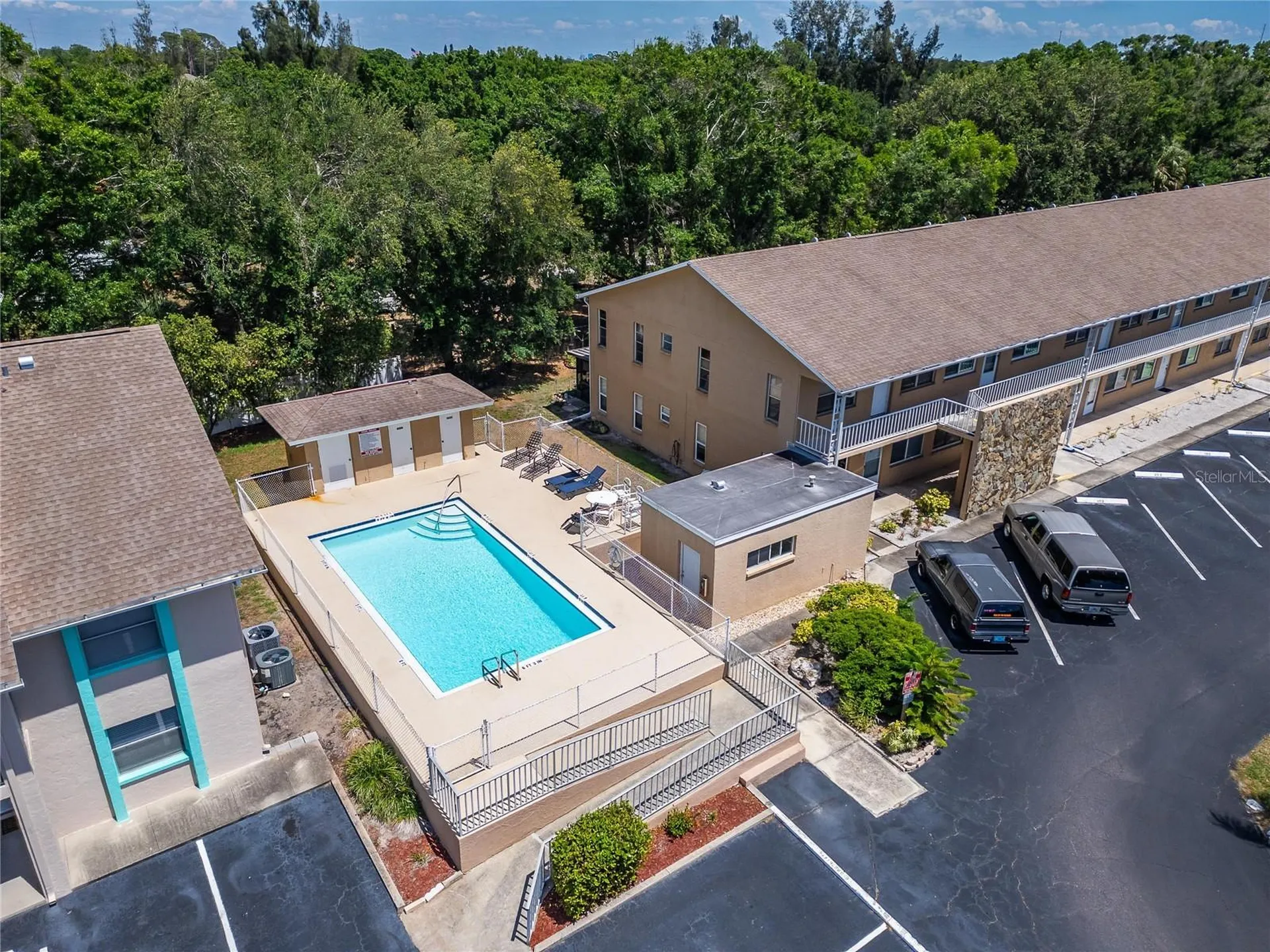8039 Garden Drive Seminole FL 33777