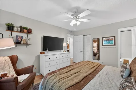 8039 Garden Drive Seminole FL 33777