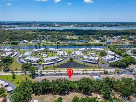 8039 Garden Drive Seminole FL 33777