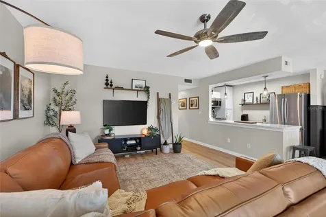 8039 Garden Drive Seminole FL 33777