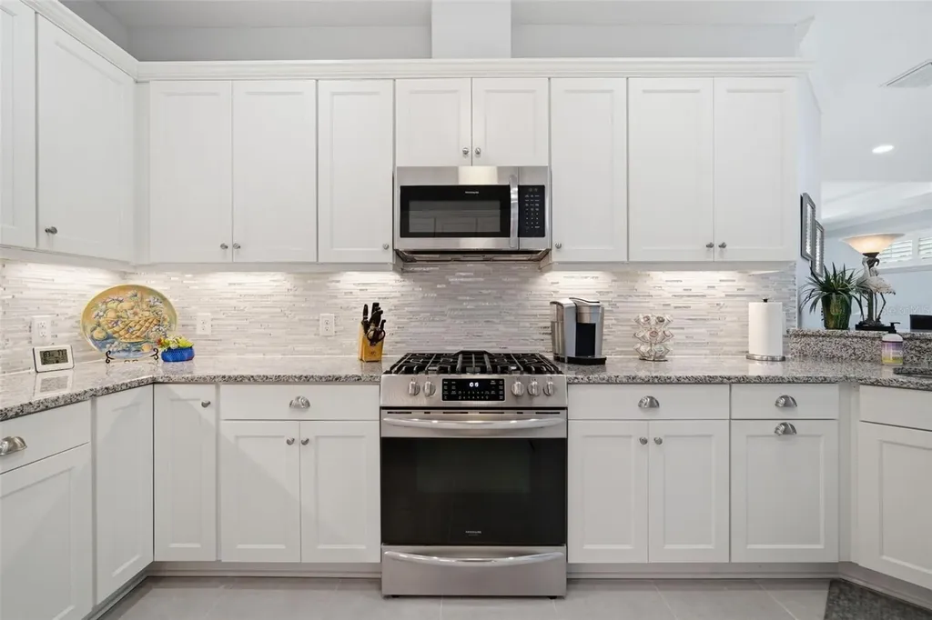 8111 Pine Crest Street Seminole FL 33777