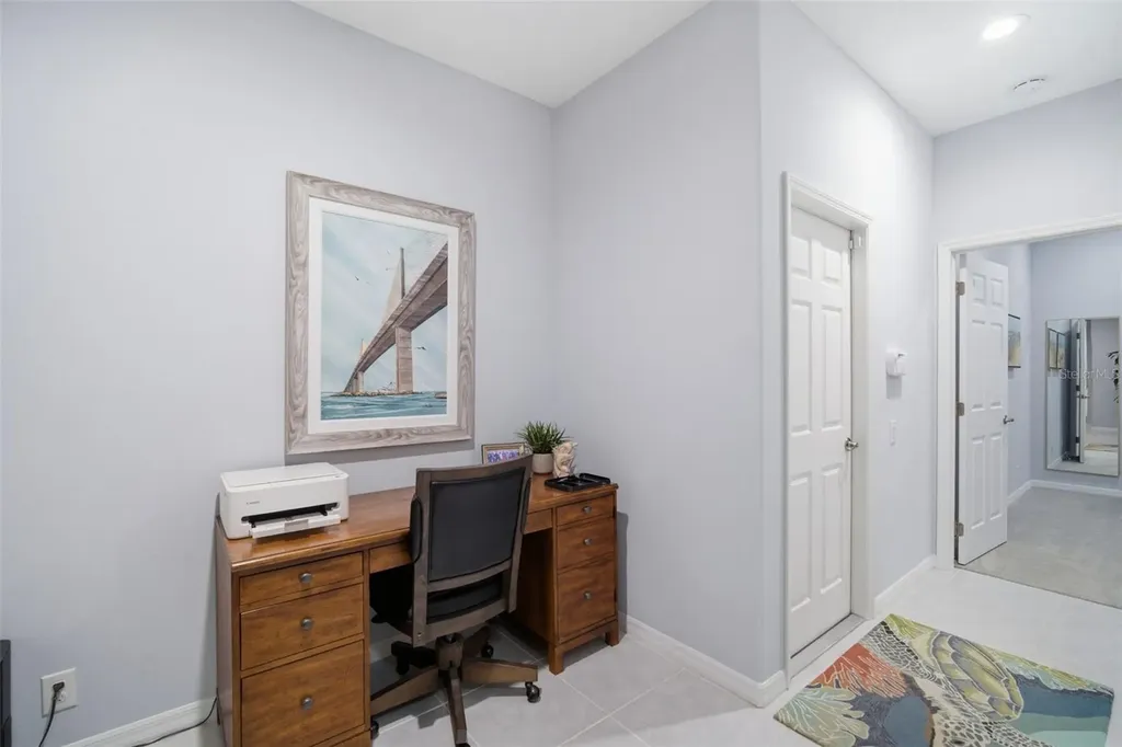 8111 Pine Crest Street Seminole FL 33777