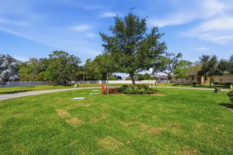 8111 Pine Crest Street Seminole FL 33777