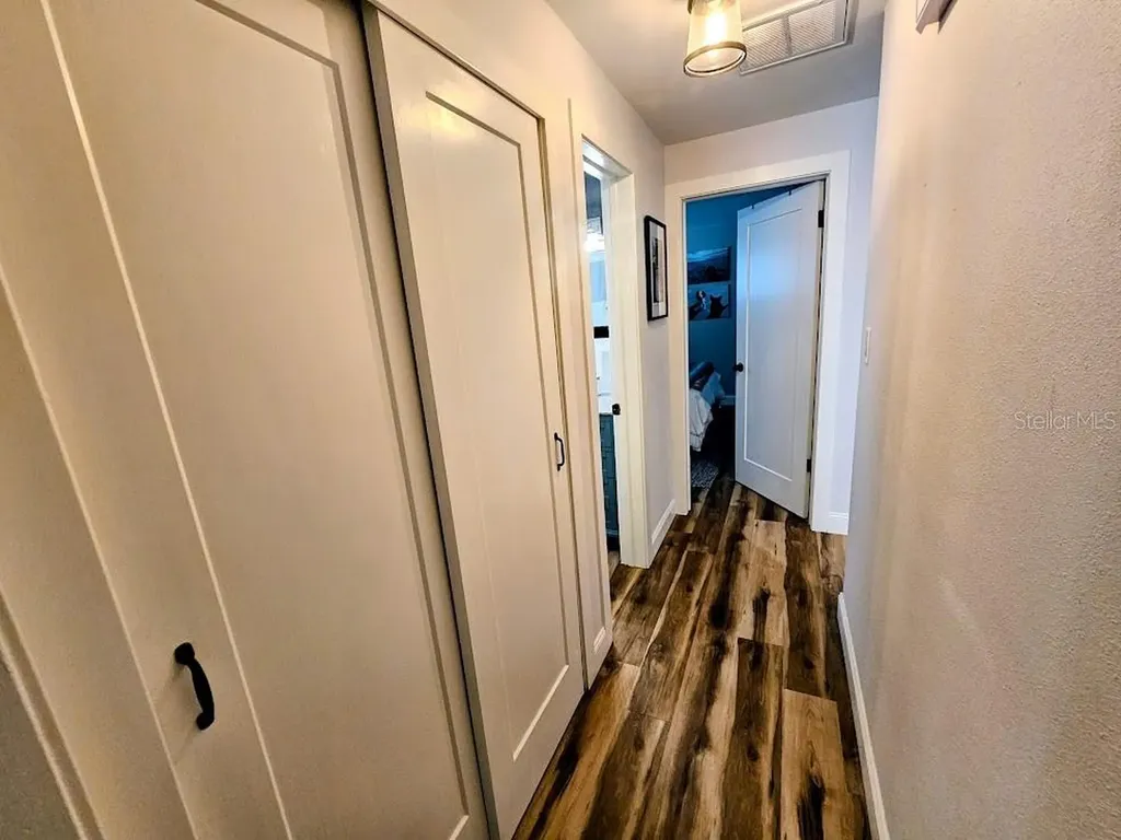 2186 Oak Grove Drive Clearwater FL 33764