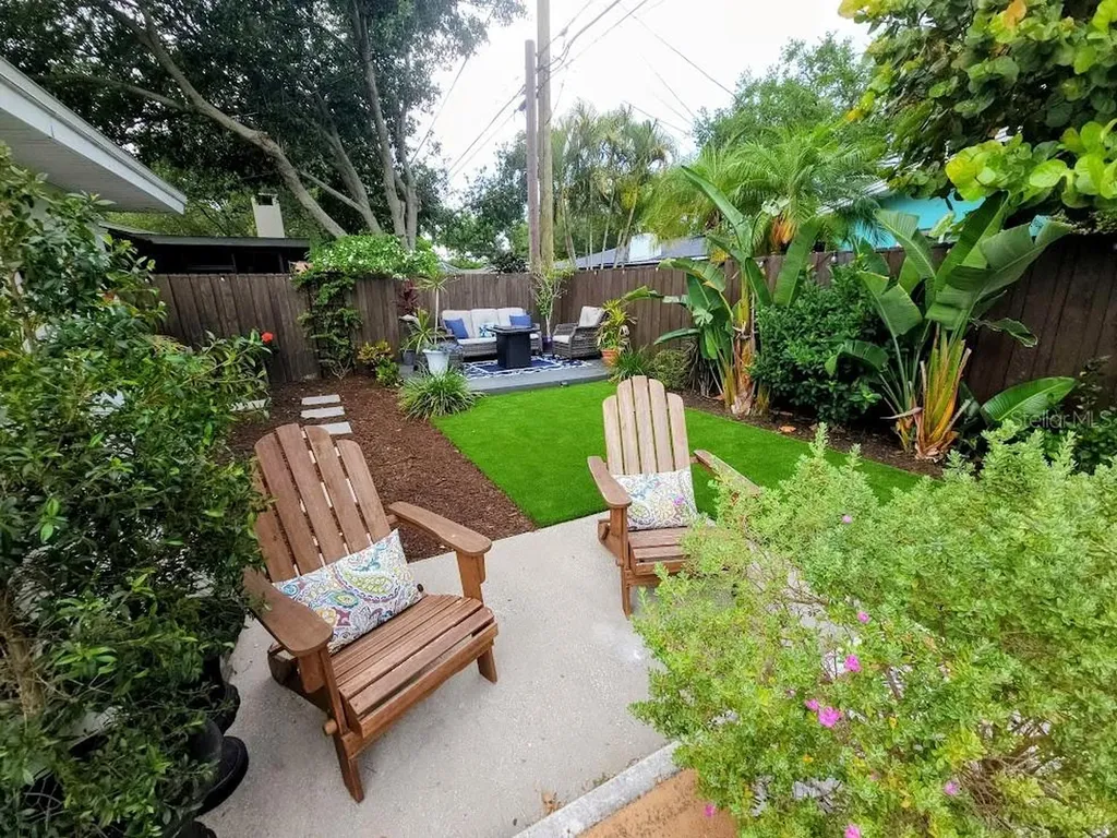 2186 Oak Grove Drive Clearwater FL 33764