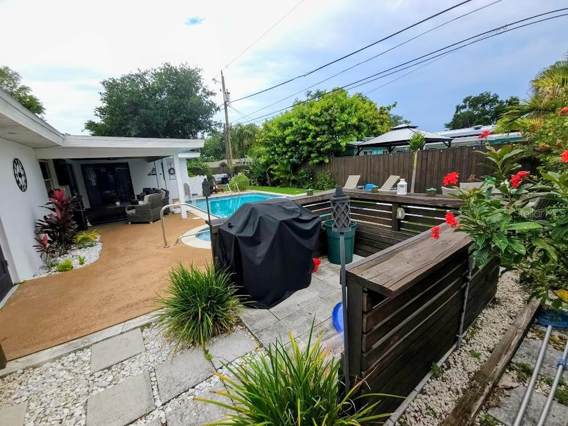 2186 Oak Grove Drive Clearwater FL 33764