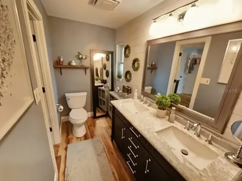 2186 Oak Grove Drive Clearwater FL 33764
