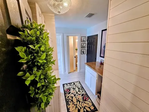 2186 Oak Grove Drive Clearwater FL 33764