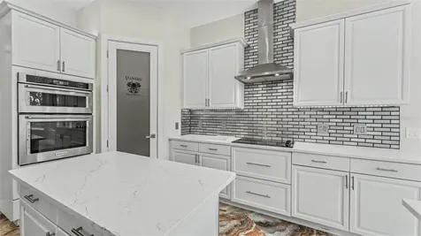 521 Chelsea Avenue Davenport FL 33837