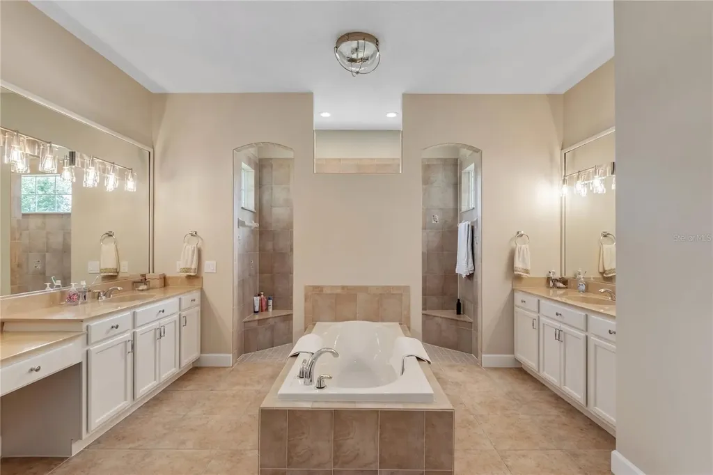 6957 NW 54th Loop Ocala FL 34482