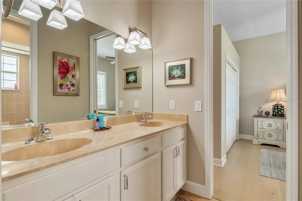 6957 NW 54th Loop Ocala FL 34482
