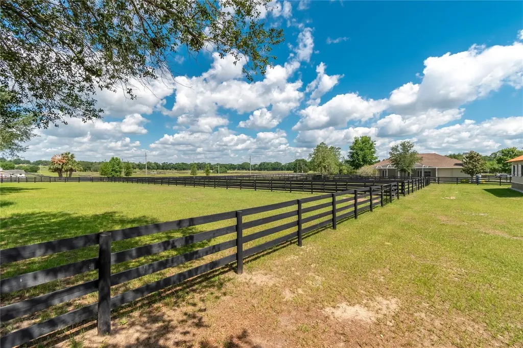 6957 NW 54th Loop Ocala FL 34482