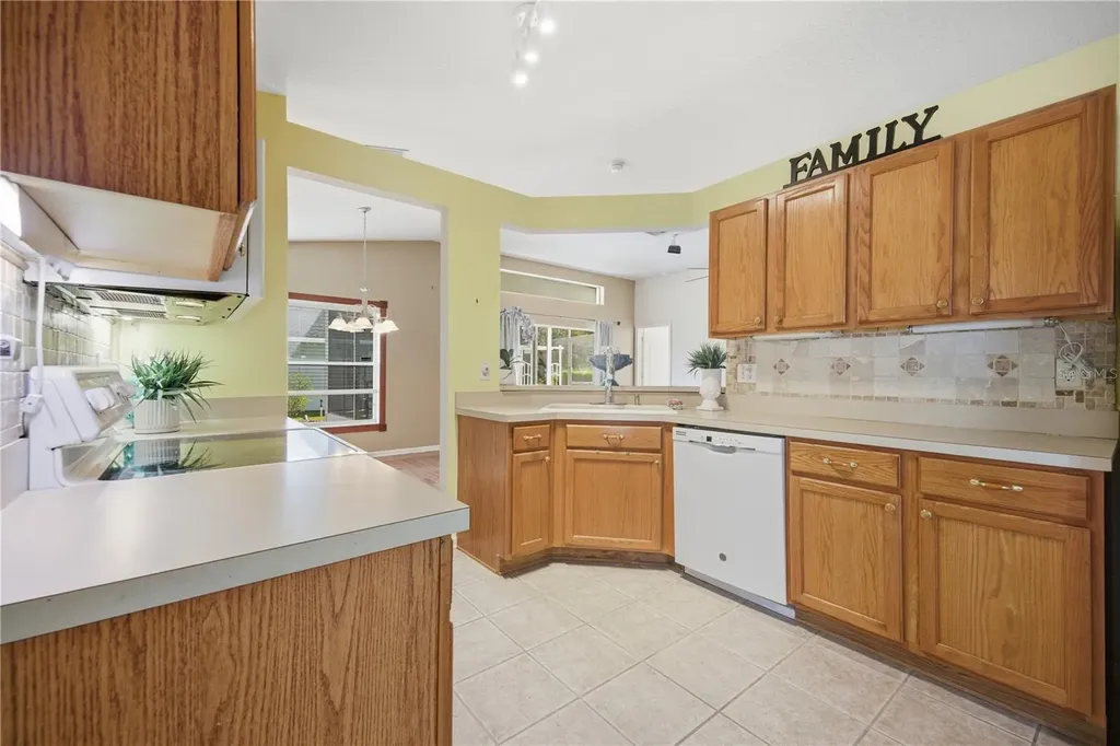 25337 Lexington Oaks Boulevard Wesley Chapel FL 33544