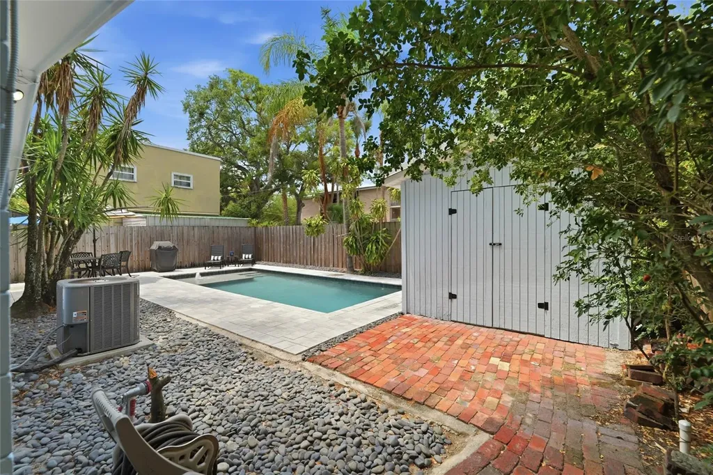 3807 W Palmira Avenue Tampa FL 33629